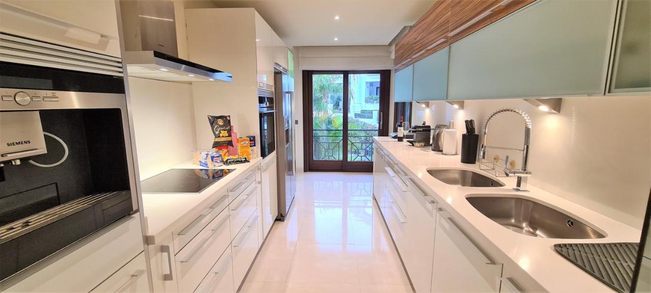 Luxury Apartment Frontal Beach In Doncella Beach Эстепона Экстерьер фото