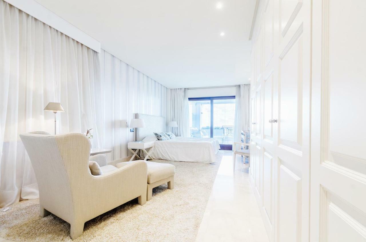 Luxury Apartment Frontal Beach In Doncella Beach Эстепона Экстерьер фото