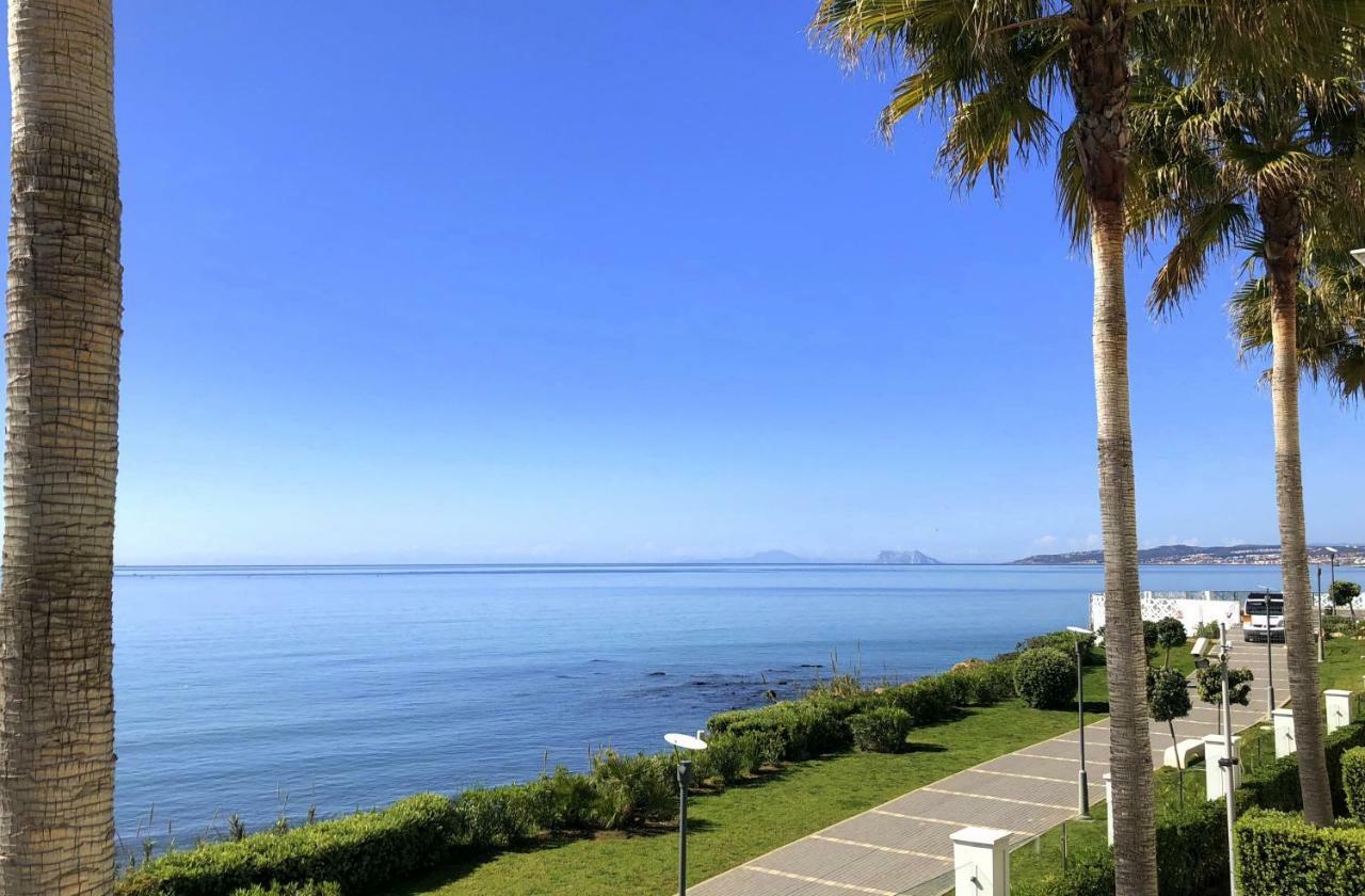 Luxury Apartment Frontal Beach In Doncella Beach Эстепона Экстерьер фото